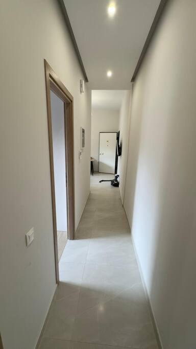New Center Apartment Near Metro Афіни Екстер'єр фото