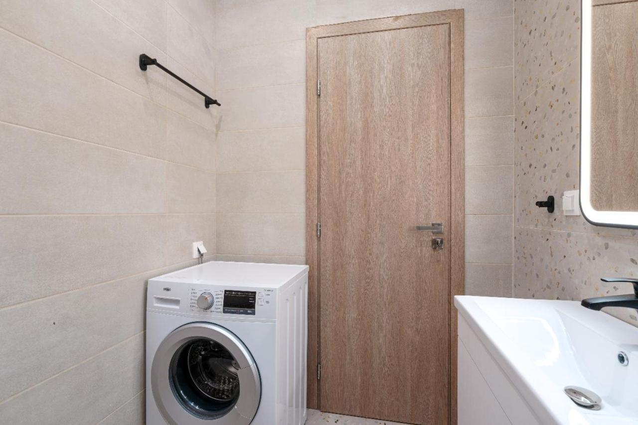 New Center Apartment Near Metro Афіни Екстер'єр фото